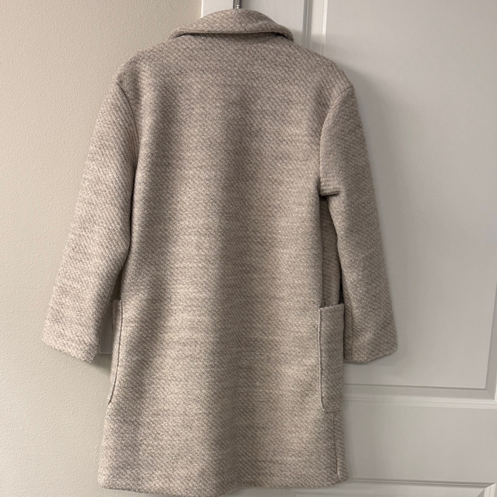 Banana Republic Light Gray , oatmeal color Trench Coat - Picture 6 of 6